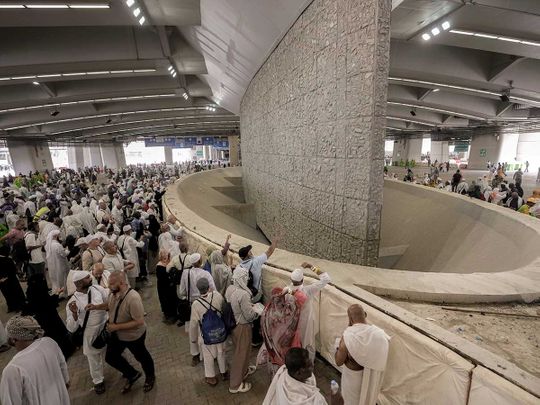 Pilgrims-hajj-saudi-stones-pillar-devid_18920b418f8_medium